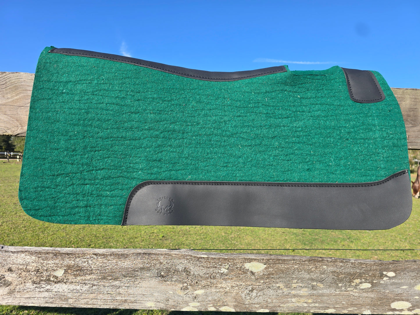 GREEN SADDLE PAD