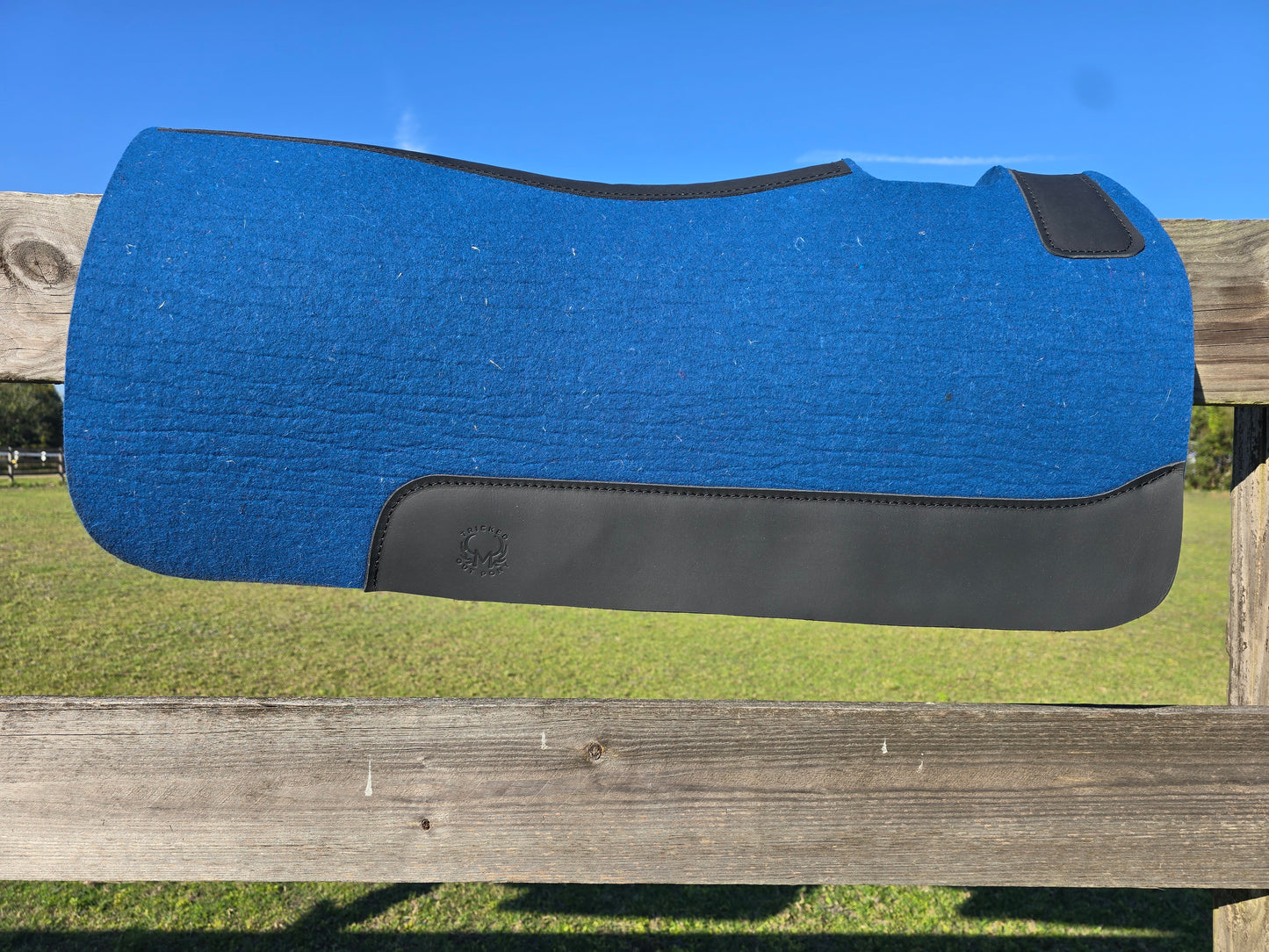 BLUE SADDLE PAD