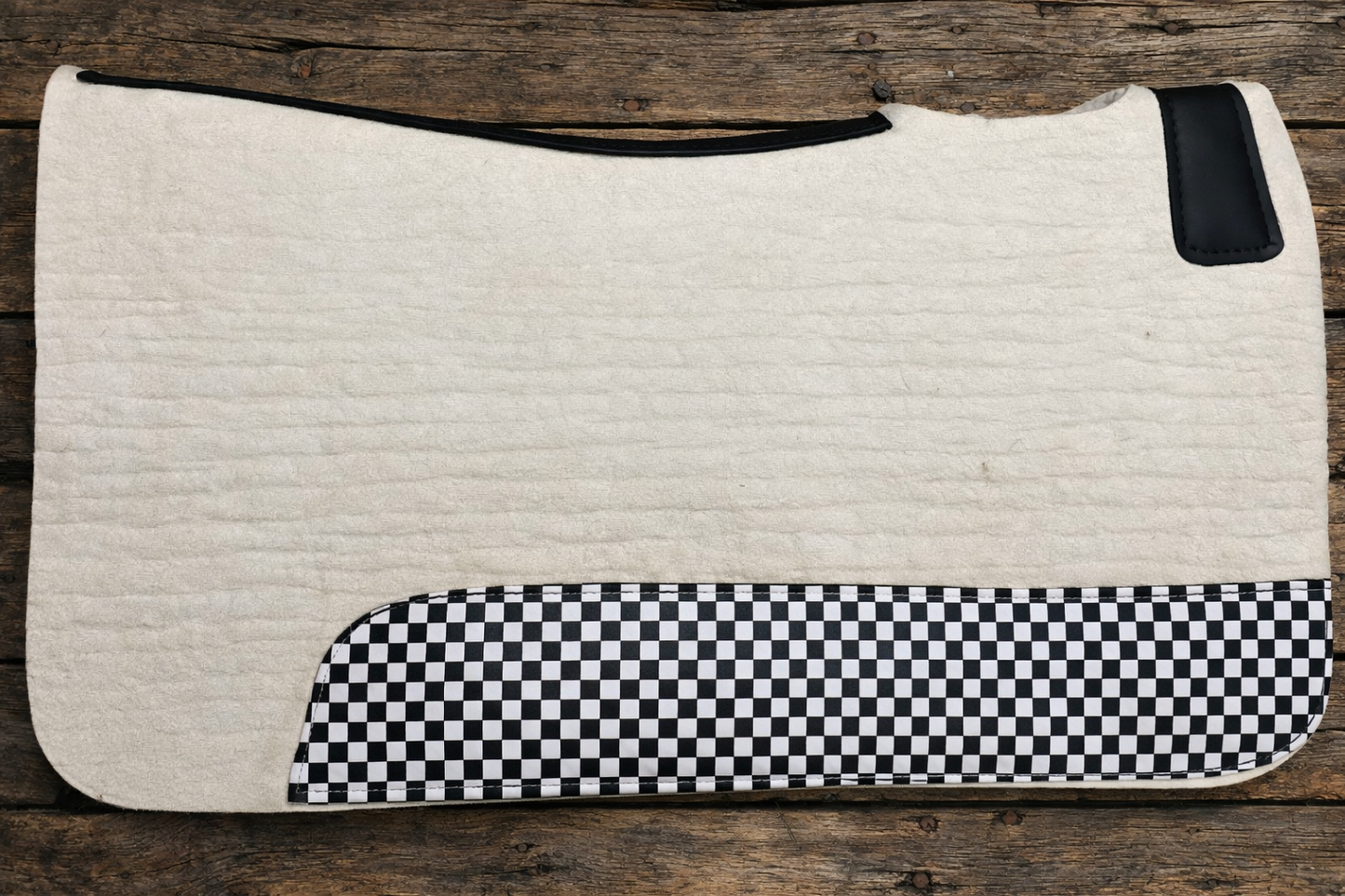White Checkered wool pad