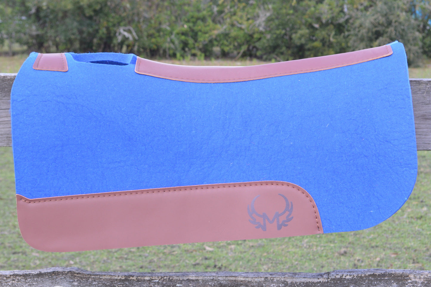 BLUE SADDLE PAD