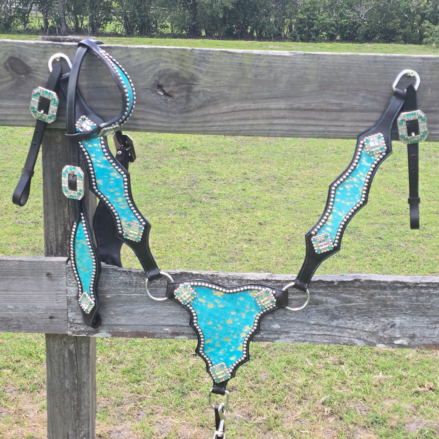 Acid washed cowhide set